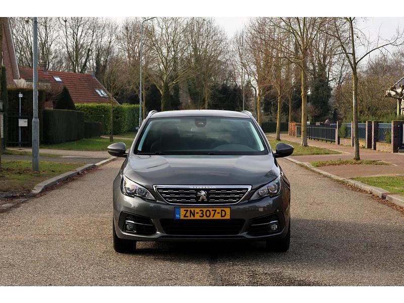 Occasion Peugeot 308 Allure 131 PK (96 kW) 2019 Grijs Stationwagen