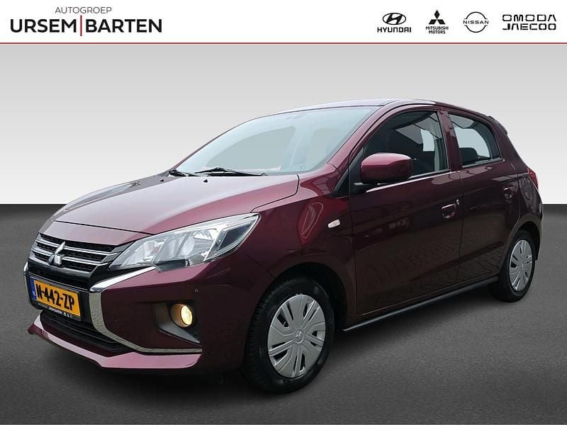 Rood Occasion 2022 Mitsubishi Space Star Hatchback | € 11.730 (Eerlijke prijs) - Afbeelding 1/4