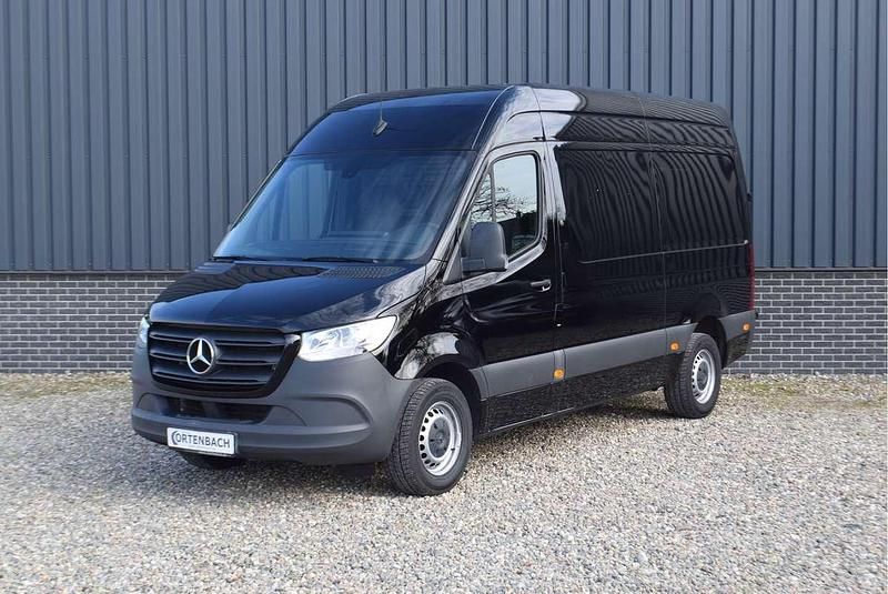 Zwart Gebruikt 2022 Mercedes Sprinter Van | € 23.500 (Super prijs) - Afbeelding 1/4