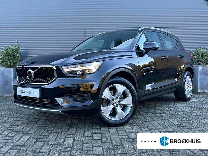 Zwart Gebruikt 2019 Volvo XC40 Momentum SUV | € 31.895 (Goede deal) - Afbeelding 1/4