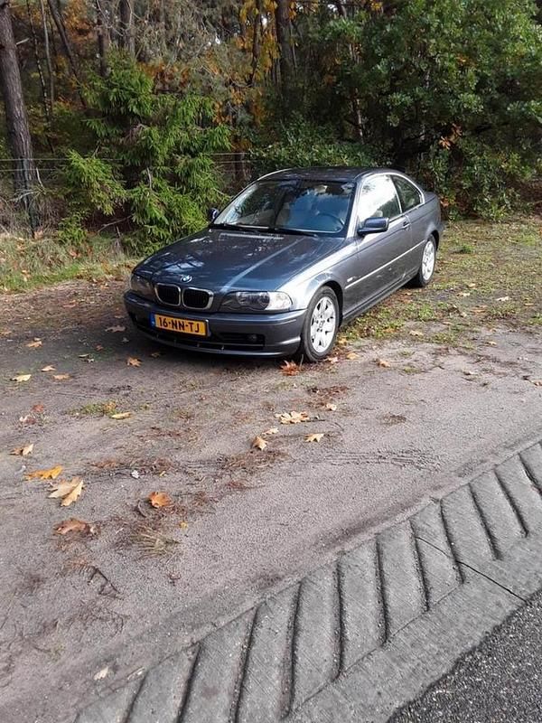 Grijs Gebruikt 2004 BMW 320 Executive Coupé | € 3.950 (Goede deal) - Afbeelding 1/1
