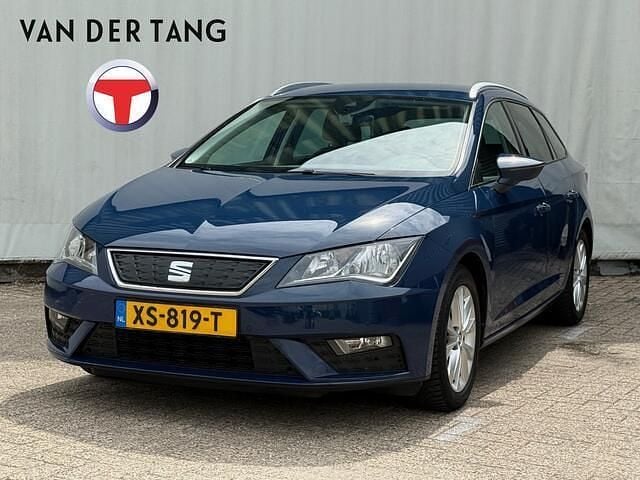 Blauw Gebruikt 2019 Seat Leon ST Style Stationwagen | € 15.950 (Eerlijke prijs) - Afbeelding 1/4