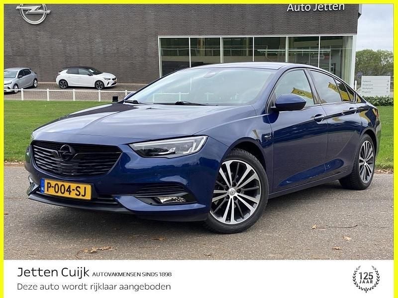 Blauw Gebruikt 2020 Opel Insignia Exklusiv Hatchback | € 22.950 (Eerlijke prijs) - Afbeelding 1/4