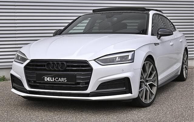 Wit (parellak) Gebruikt 2019 Audi A5 Sportback Black Edition Hatchback | € 31.950 (Duur) - Afbeelding 1/4
