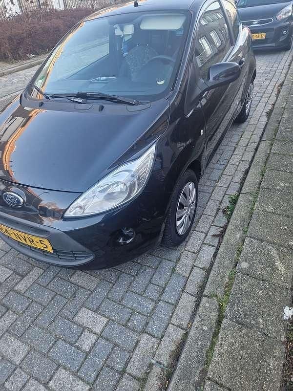 Zwart Occasion 2010 Ford Ka Cool & Sound Edition MPV | € 2.000 (Iets duurder) - Afbeelding 1/4