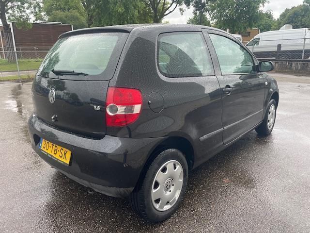 Occasion VW Fox Trendline 75 PK (55 kW) 2006 Zwart Hatchback