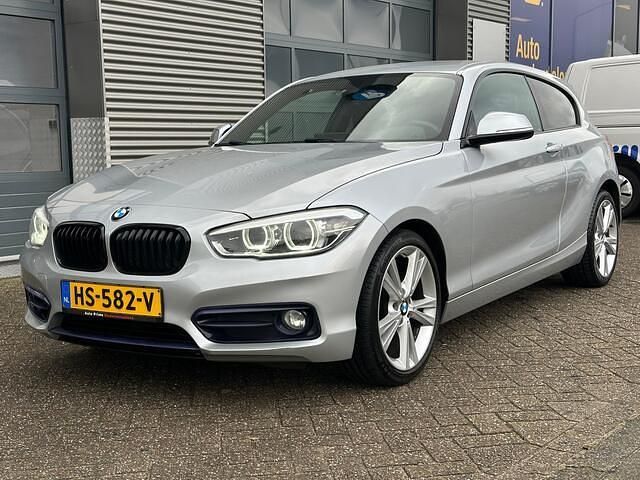 Occasion BMW 118 Sport Line 136 PK (100 kW) 2015 Grijs Hatchback