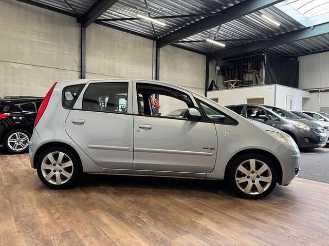 Occasion Mitsubishi Colt Invite 95 PK (69 kW) 2005 Blauw MPV