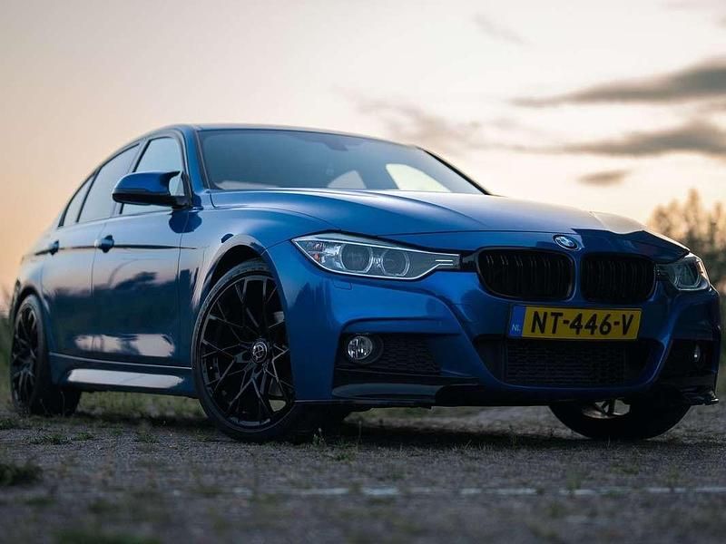 Blauw Gebruikt 2013 BMW 316 Executive Sedan | € 14.000 (Eerlijke prijs) - Afbeelding 1/4