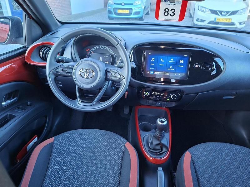 Occasion Toyota Aygo X Pulse 72 PK (52 kW) 2024 Rood SUV