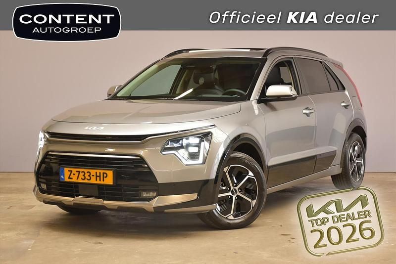Steel grey (grijs metallic) Occasion 2024 Kia Niro SUV | € 33.440 (Eerlijke prijs) - Afbeelding 1/4