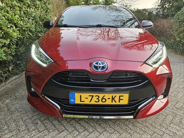 Occasion Toyota Yaris Executive 93 PK (68 kW) 2021 Rood Hatchback
