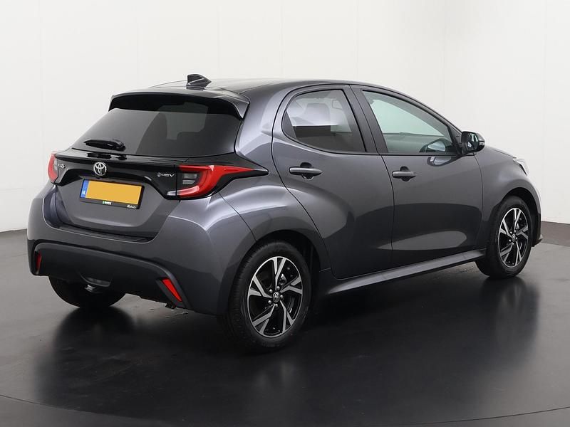 Nieuw Toyota Yaris Hybrid 2025 Zwart Hatchback