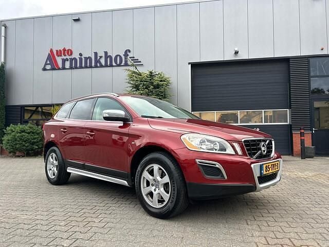 Rood Gebruikt 2012 Volvo XC60 Kinetic SUV | € 9.850 (Goede deal) - Afbeelding 1/4
