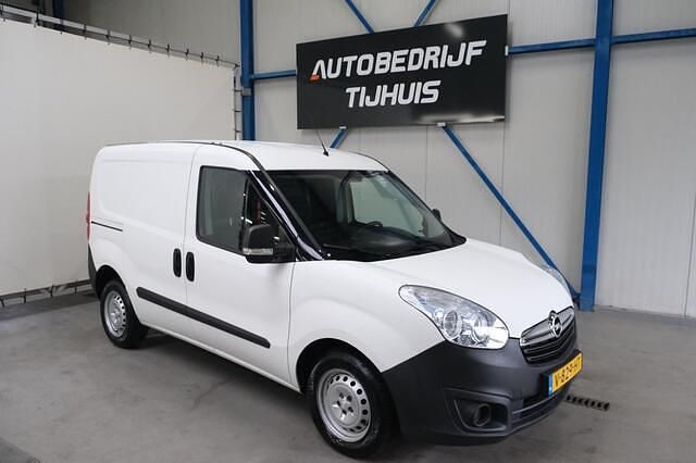 Wit Gebruikt 2017 Opel Combo Edition MPV | € 6.250 (Eerlijke prijs) - Afbeelding 1/4