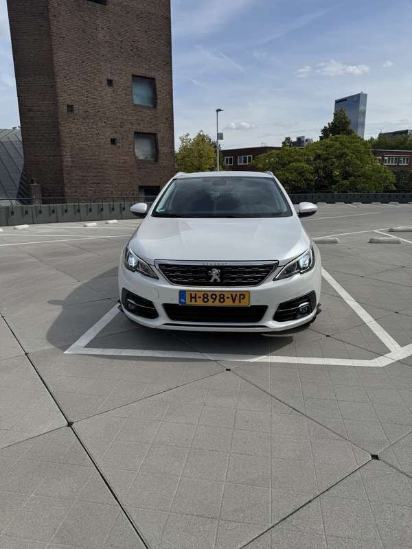 Gebruikt 2019 Peugeot 308 Allure Stationwagen | € 10.950 (Goede deal) - Afbeelding 1/4