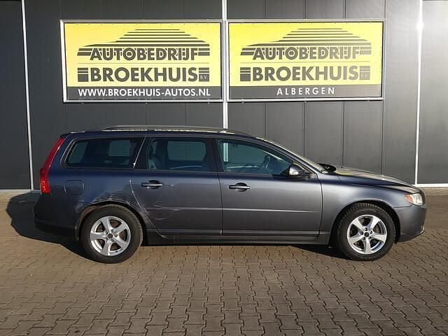 Occasion Volvo V70 Momentum 165 PK (121 kW) 2008 Grijs (metallic) Stationwagen