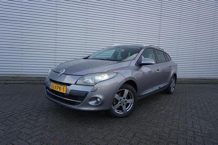 Occasion 2010 Renault Mégane III Stationwagen | € 3.450 (Eerlijke prijs) - Afbeelding 1/4