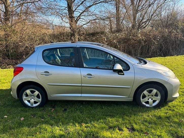 Occasion Peugeot 207 95 PK (69 kW) 2007 Sedan