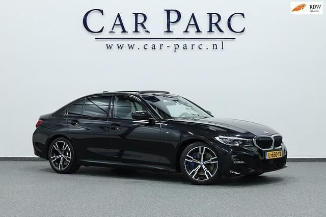 Zwart Gebruikt 2020 BMW 330 M Sport Sedan | € 34.995 (Eerlijke prijs) - Afbeelding 1/4