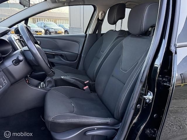 Occasion Renault Clio GrandTour Dynamique 90 PK (66 kW) 2015 Zwart Stationwagen