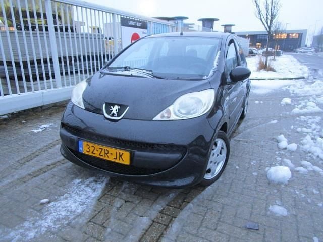 Occasion Peugeot 107 68 PK (50 kW) 2008 Zwart Hatchback