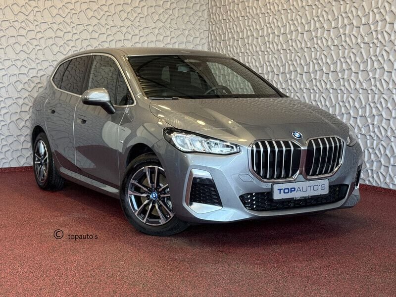 Grijs Gebruikt 2024 BMW 230 M Sport Stationwagen | € 44.740 (Super prijs) - Afbeelding 1/4