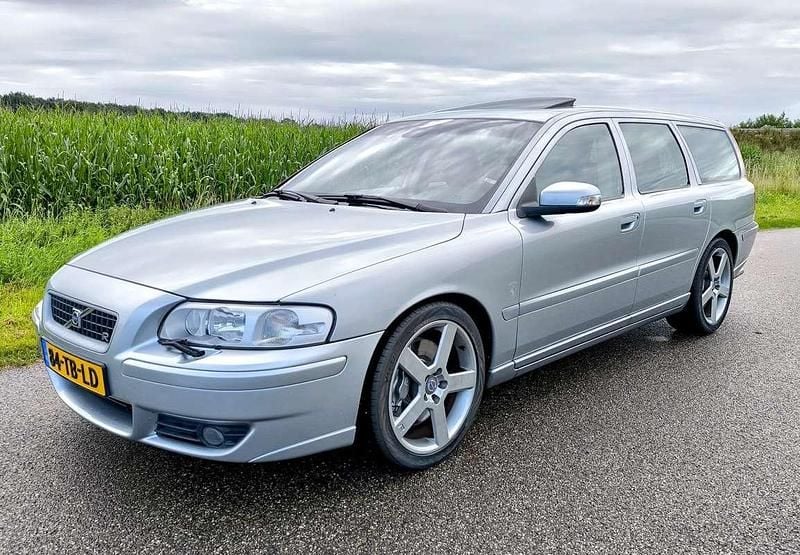 Zilver Gebruikt 2006 Volvo V70 Stationwagen | € 14.450 (Eerlijke prijs) - Afbeelding 1/4