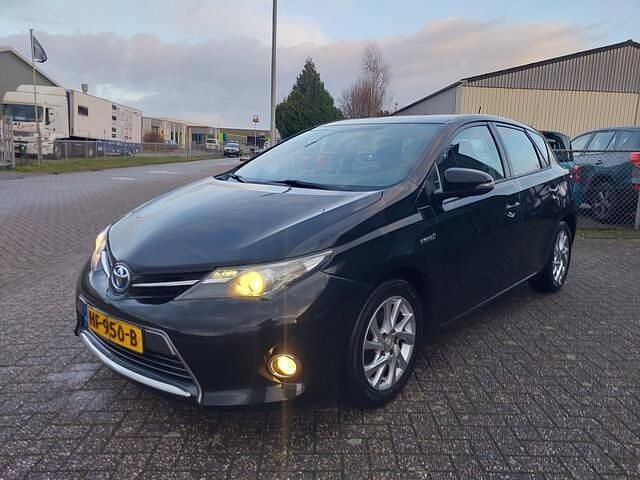 Zwart Occasion 2015 Toyota Auris Hatchback | € 9.395 (Goede deal) - Afbeelding 1/4