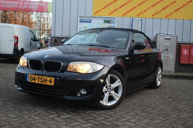 Zwart Gebruikt 2012 BMW 118 Cabriolet Executive Cabriolet | € 11.995 (Eerlijke prijs) - Afbeelding 1/4