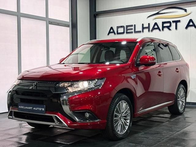 Occasion Mitsubishi Outlander P-HEV 224 PK (164 kW) 2019 Rood SUV