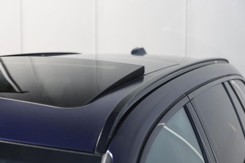 Occasion BMW 330e Executive 184 PK (135 kW) 2025 Blauw Stationwagen