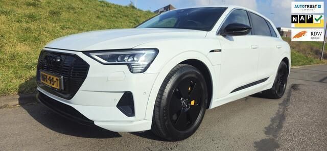 Wit, metallic lak Gebruikt 2022 Audi e-tron S-Line SUV | € 35.450 (Super prijs) - Afbeelding 1/4