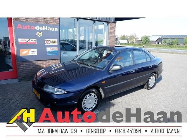 Occasion Mitsubishi Carisma 99 PK (72 kW) 1999 Blauw Hatchback