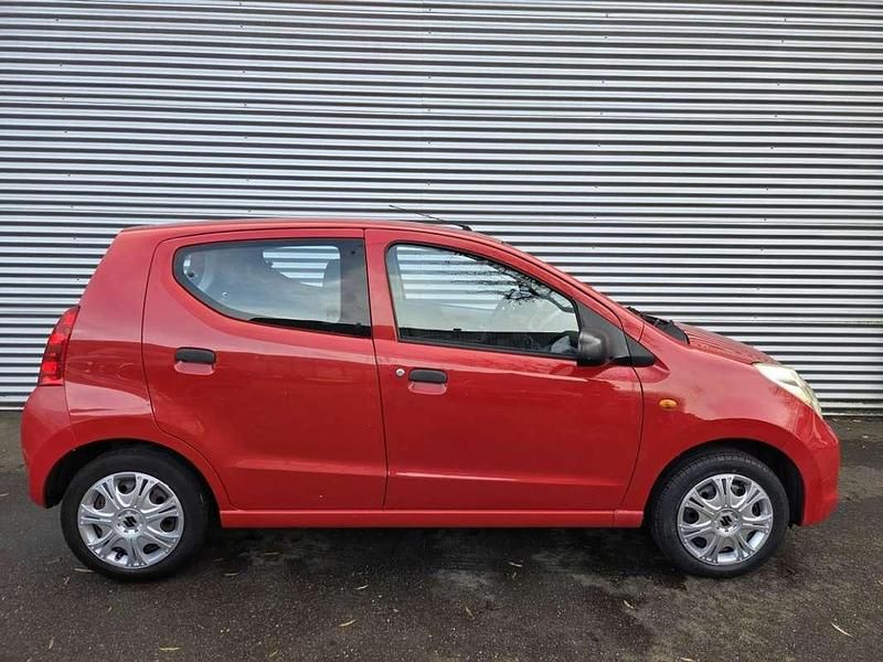 Rood Occasion 2010 Suzuki Alto Comfort+ Hatchback | € 3.950 (Iets duurder) - Afbeelding 1/4