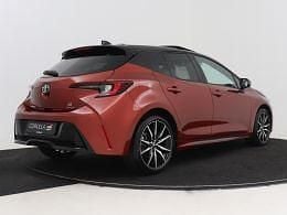 Nieuw Toyota Corolla Hybrid Sport 180 PK (132 kW) 2026 Oranje parelmoer Hatchback