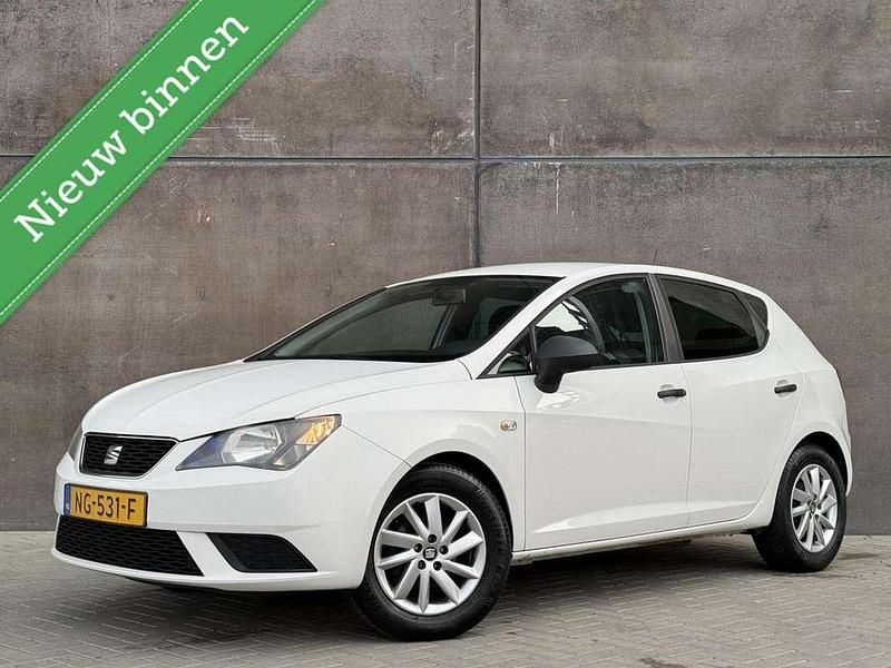 Wit Occasion 2016 Seat Ibiza Reference Hatchback | € 5.999 (Goede deal) - Afbeelding 1/4