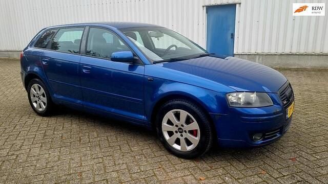 Blauw Gebruikt 2008 Audi A3 Sportback Ambition Hatchback | € 4.250 (Eerlijke prijs) - Afbeelding 1/4