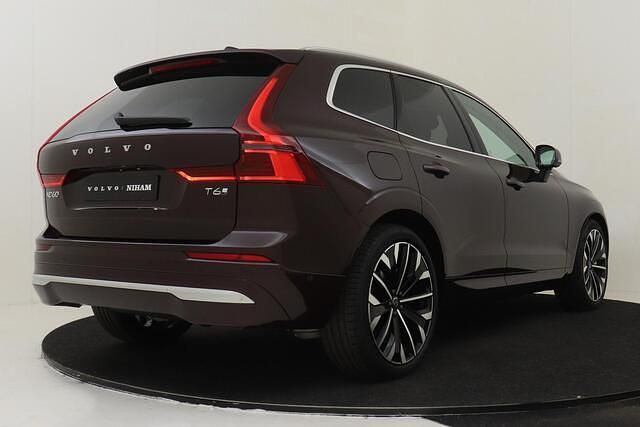 Nieuw Volvo XC60 Executive 349 PK (256 kW) 2026 Rood SUV