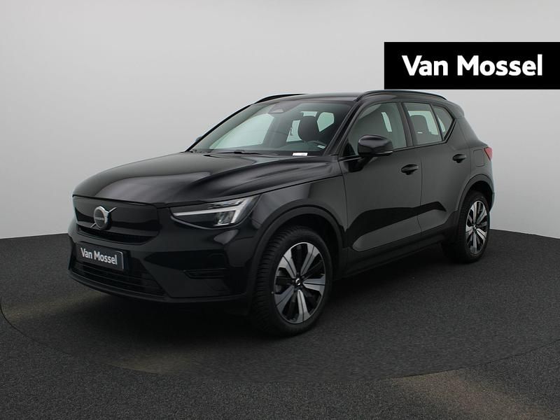 Zwart Occasion 2023 Volvo XC40 Core SUV | € 30.900 - Afbeelding 1/3