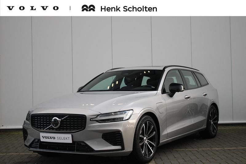 Grijs Gebruikt 2024 Volvo V60 Plus Stationwagen | € 49.750 (Eerlijke prijs) - Afbeelding 1/4