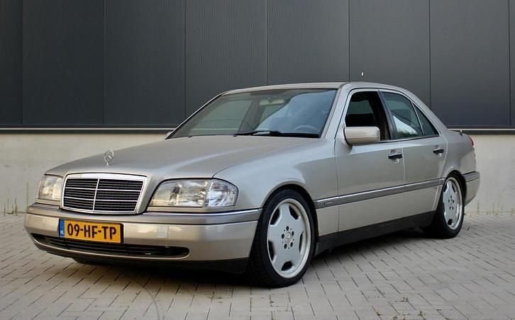Grijs Occasion 1993 Mercedes C280 Sedan | € 3.995 - Afbeelding 1/4