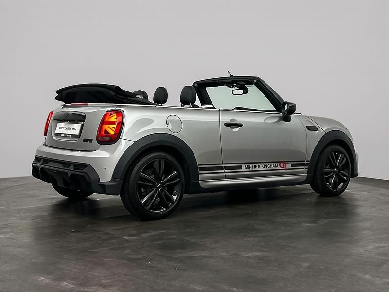 Occasion Mini Cooper Cabriolet Comfort 136 PK (100 kW) 2024 Grijs Cabriolet