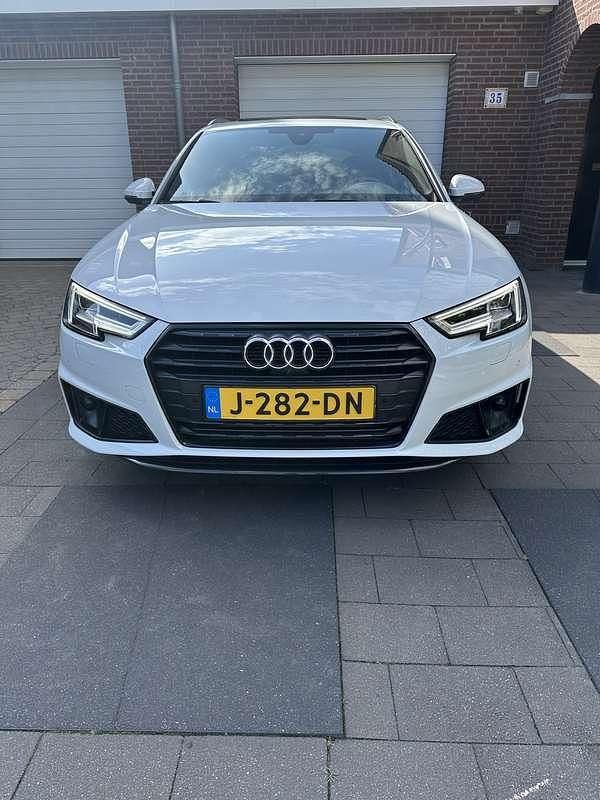 Wit Gebruikt 2019 Audi A4 S-Line Stationwagen | € 27.495 (Goede deal) - Afbeelding 1/4