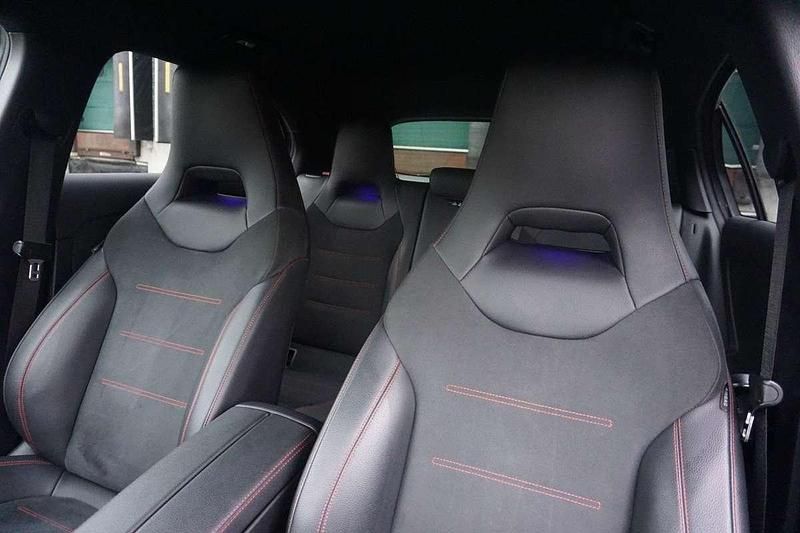 Occasion Mercedes A180 Premium Plus 136 PK (100 kW) 2020 Grijs Hatchback