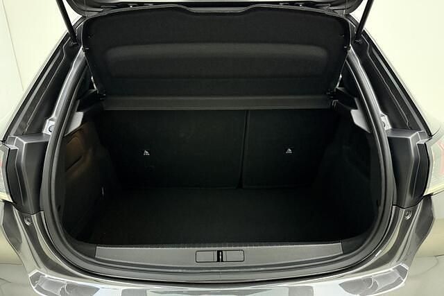 Occasion Peugeot 208 Allure 101 PK (74 kW) 2023 Grijs Hatchback