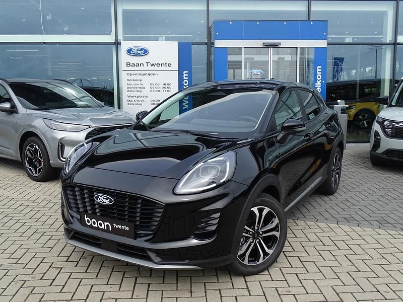 Nieuw Ford Puma Titanium 125 PK (91 kW) 2025 Zwart (metallic) SUV