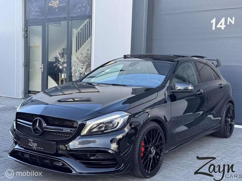 Zwart Occasion 2016 Mercedes A45 AMG AMG Hatchback | € 25.950 (Goede deal) - Afbeelding 1/4