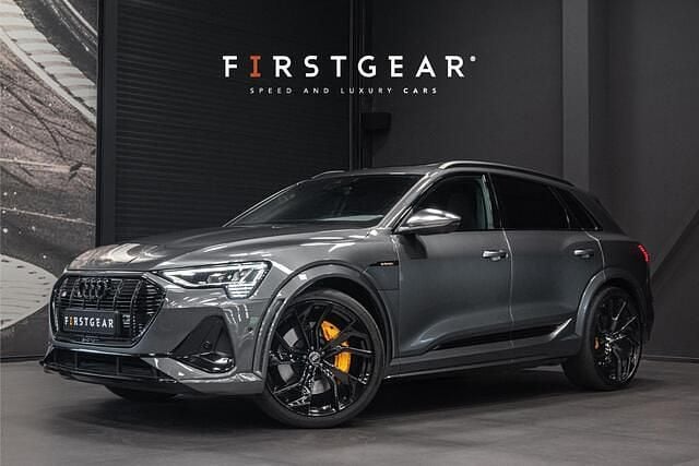 Grijs Gebruikt 2021 Audi e-tron Comfort SUV | € 44.900 (Eerlijke prijs) - Afbeelding 1/4