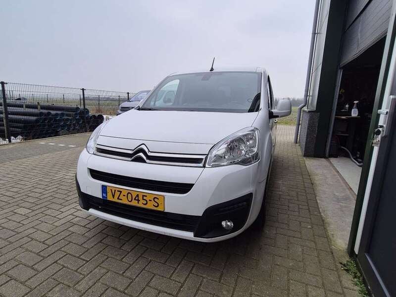 Wit Gebruikt 2016 Citroën Berlingo MPV | € 7.000 (Eerlijke prijs) - Afbeelding 1/4
